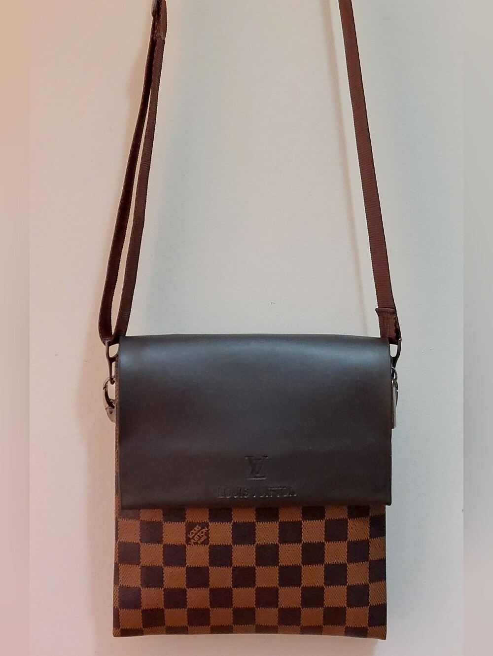 SALE Louis Vuitton Brown Checkerboard Crossbody/Messenger Bag Brown Front Flap